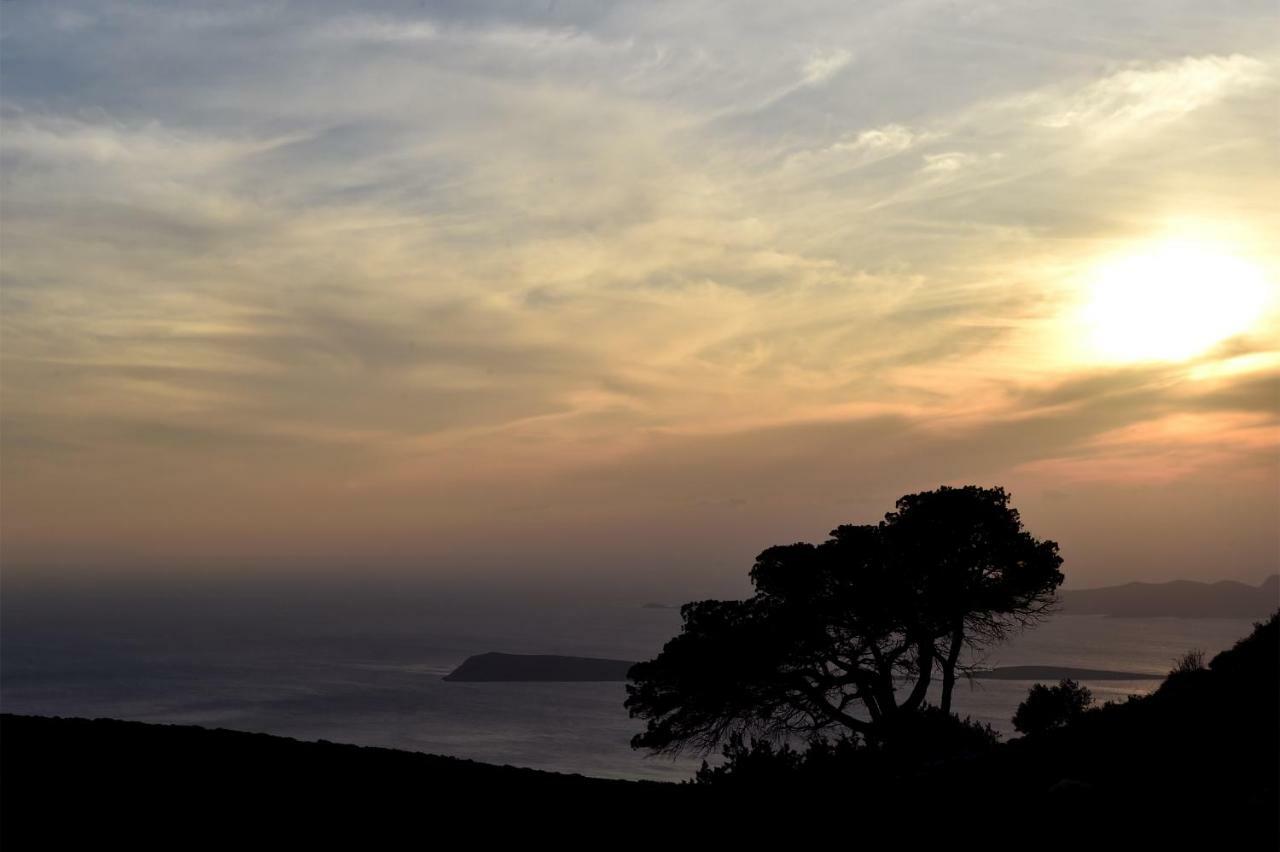 Eagles Nest Villa Angairiá Dış mekan fotoğraf